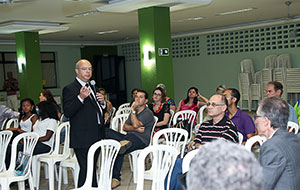 Sergio-Frade-apresentando-a-ADCE-MG