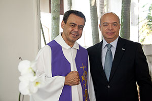 Padre-Elias-de-Souza-e-Sergio-Frade