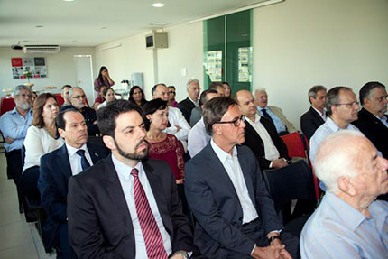 Associados-convidados-e-colaboradores-do-Lustosa