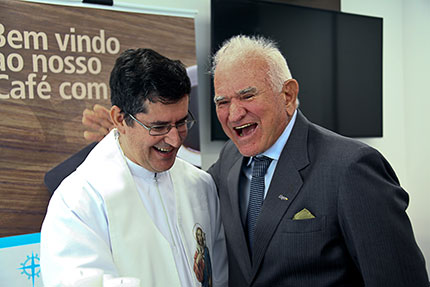 padre-marcio-pacheco-e-luiz-alberto-garcia